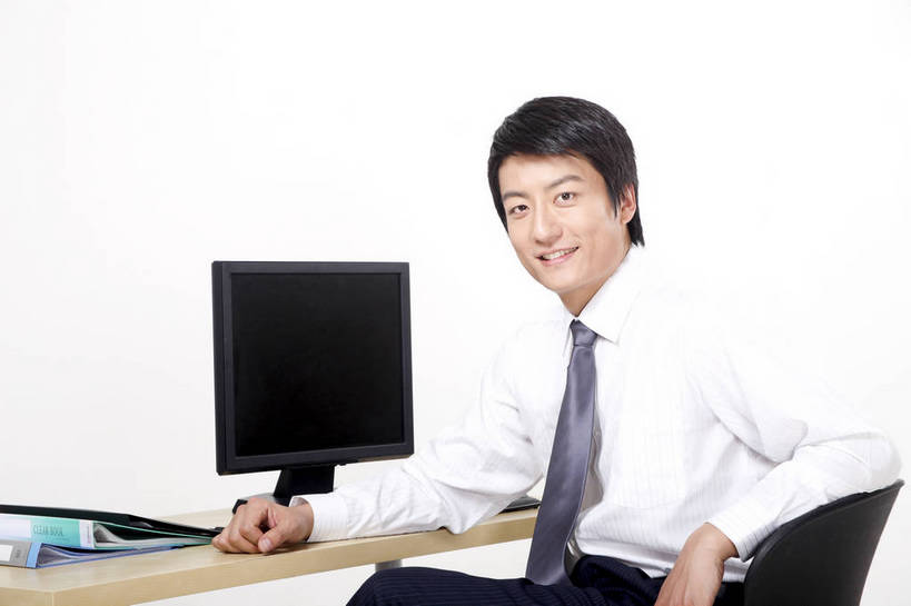 东方人,商务人士,秘书,办公室,坐,微笑,横图,彩色,室内,白色背景,正面,衬衫,西装,商务,安全,成功,职员,电脑,笔记本电脑,键盘,技术,科技,桌子,亚洲,中年,上班,伸展,套装,正装,平静,人像,工作,粘性,网络,办公用品,便利贴,便签,领带,教育,年轻,生活,信息技术,注视,职业装,黄种人,通讯设备,现代,东方,文具,一个,白色,观察,看,职业,休闲,健康,成年,成人,成熟,色彩,压力,友好,专注,舒展,金融,影棚,生活方式,经济,观看,宁静,喜悦,办公设备,文具用品,记事,察看,无线,姿态,象征,愉悦,庄重,关注,气质,肖像,通信设备,目标,身份,无线网络,和平,安详,台式机,贸易,无线上网,便携式电脑,快捷,文化工具,正式,地位,方便,精明,N次贴,便条贴,告诉贴,即时贴,形象,太平,安适,安好,宁靖,直视,上网,便贴纸,电脑键盘,计算机,手提电脑,男人,男性,年轻男性,亚洲人,中国人,年轻人,白领,商人,上班族,沟通,坐着,衬衣,办公,商业,文书,白领阶层,办公室职员,升职,行为,bj174