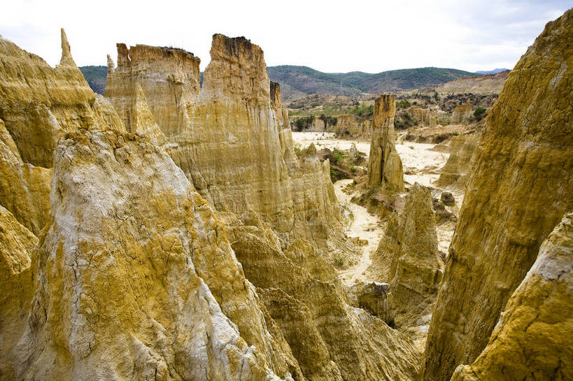 无人,横图,彩色,室外,白天,旅游,度假,荒凉,名胜古迹,标志建筑,地标,建筑,中国,遗迹,图片,景观,古迹,文物,娱乐,建设,古建筑,云南,特色,享受,休闲,旅游胜地,放松,摄影,地理,文明,贫瘠,中国文化,自然风光,耸立,古文明,地貌,土林,荒地,荒芜,岩石,旅行,传统文化,bj174