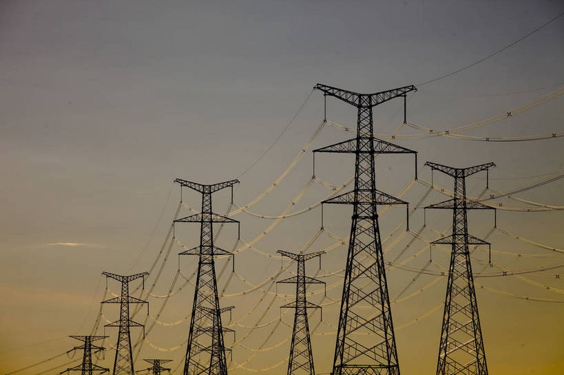 无人,横图,彩色,室外,白天,草原,田园,中国,亚洲,电力,钢材,电缆,电线,图片,支架,电塔,天空,自然,蒙,摄影,能源,风光,支撑,资源,原野,供电设备,高压线,东亚,高压电塔,内蒙古,高压输电线,中华人民共和国,华北地区,高压电线塔,高压塔,内蒙古自治区,呼伦贝尔,bj174