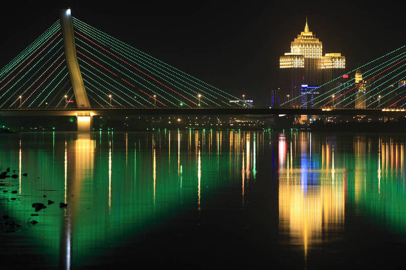 无人,横图,彩色,室外,特写,旅游,度假,名胜古迹,标志建筑,城市,大桥,地标,建筑,桥梁,夜景,中国,亚洲,遗迹,图片,景观,斜拉桥,桥,灯光,古迹,文物,娱乐,建设,古建筑,现代建筑,享受,休闲,旅游胜地,放松,摄影,古文明,东亚,辽宁,辽宁省,沈阳,中华人民共和国,省会,灯火辉煌,沈阳市,辽,东北地区,斜张桥,河,东北,中国东北地区,东北三省,东三省,富民桥,浑河,bj174