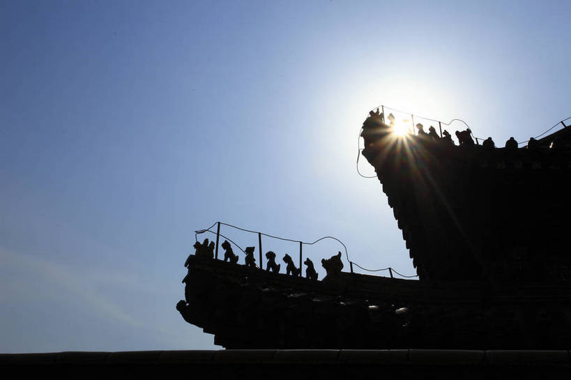 无人,横图,彩色,室外,白天,旅游,度假,名胜古迹,标志建筑,地标,建筑,中国,遗迹,图片,文化遗产,古迹,文物,娱乐,建设,古建筑,历史建筑,享受,休闲,旅游胜地,放松,摄影,古代建筑,中国文化,古文明,辽宁,沈阳,门楼,皇宫,传统文化,飞檐,bj174