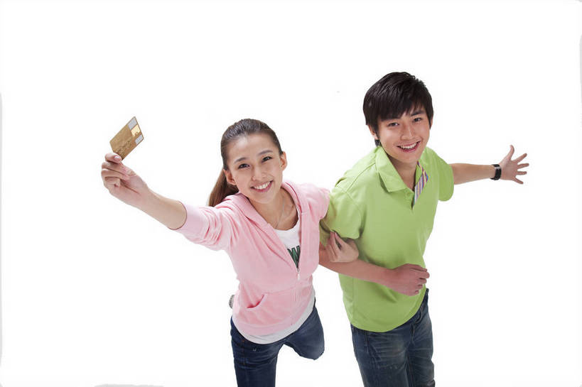 东方人,两个人,微笑,横图,彩色,室内,白天,侧面,时尚,满意,自由,分享,北京,中国,人物,图片,浪漫,美丽,休闲装,享受,休闲,展示,活力,可爱,亲密,自信,理财,摄影,生活方式,青春,优雅,俯冲,银行卡,男人,男性,年轻男性,年轻女性,女人,女性,亚洲人,中国人,年轻人,情侣,半身,影棚拍摄,愉快,bj174