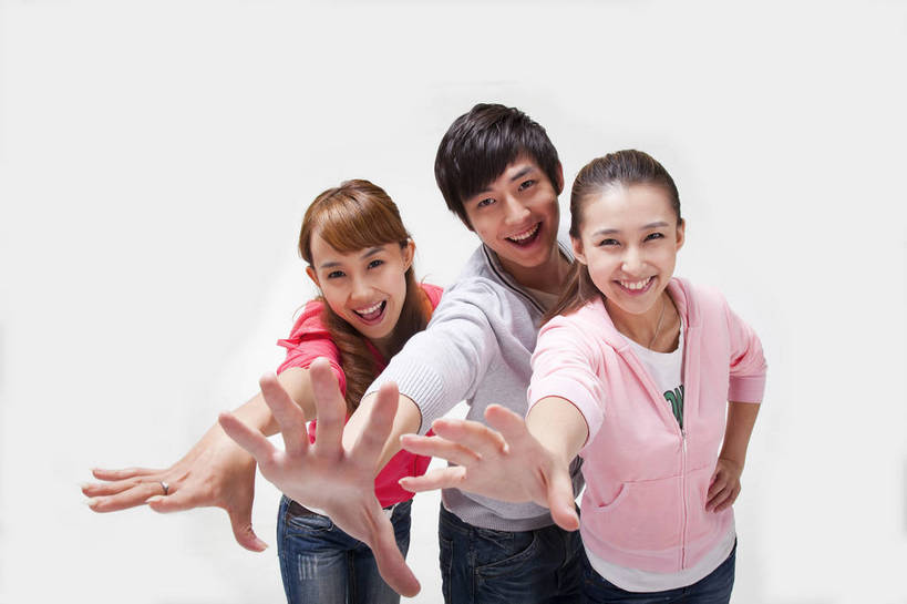 东方人,伙伴,站,笑,横图,彩色,室内,白天,正面,时尚,满意,自由,友谊,分享,合作,北京,中国,人物,图片,许多人,浪漫,美丽,休闲装,一群人,享受,休闲,活力,可爱,自信,喊,摄影,生活方式,青春,优雅,俯冲,男人,男性,年轻男性,年轻女性,女人,女性,亚洲人,中国人,年轻人,半身,影棚拍摄,愉快,bj174