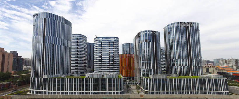 无人,横图,彩色,室外,白天,旅游,城市风光,步行街,城市,道路,建筑,商场,北京,中国,图片,辉煌,现代建筑,商业街,蓝天,阳光,旅游胜地,商务楼,金融,摄影,经济,文明,中国文化,发展,繁荣,旅行,购物中心,三里屯SOHO,bj174