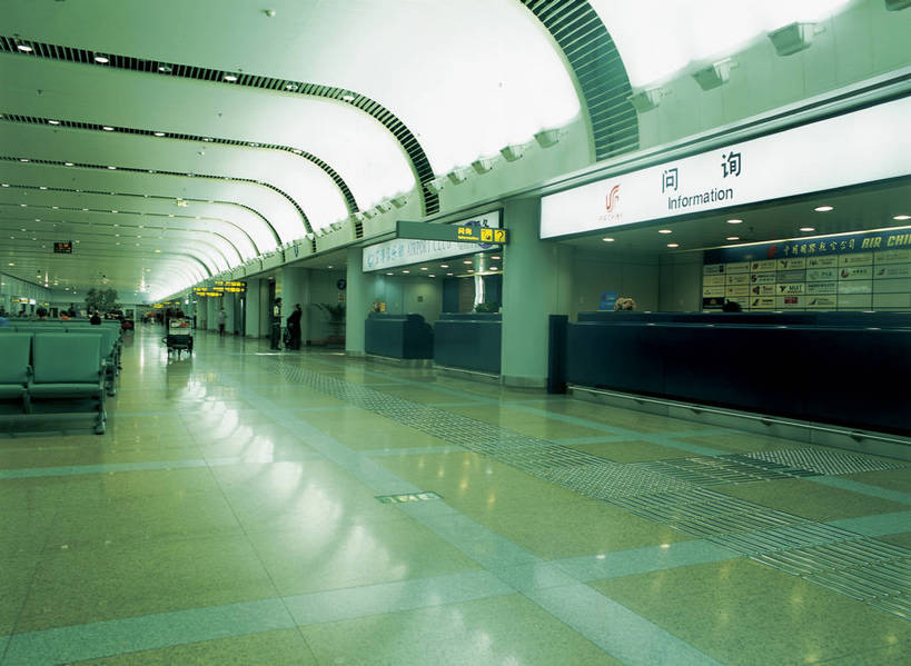 摄影师,机场,横图,彩色,照片,室内,旅游,城市,椅子,中国,现代,东方,现代化,风景,摄影,候机大厅,经济,近景,摄像师,首都机场,询问处,bj174