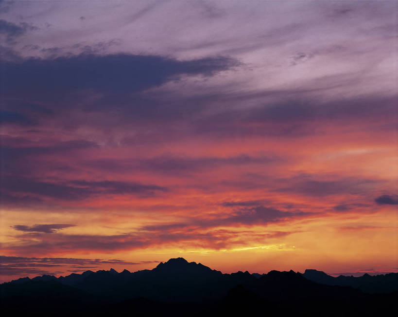 无人,摄影师,横图,彩色,照片,室外,旅游,日落,山,山脉,中国,山川,晚霞,落日,东方,名胜,风景,自然,黄昏,天,概念,广阔,安静,摄影,宁静,大自然,自然风光,自然现象,摄像师,幽静,金山岭长城,夕阳,傍晚,bj174