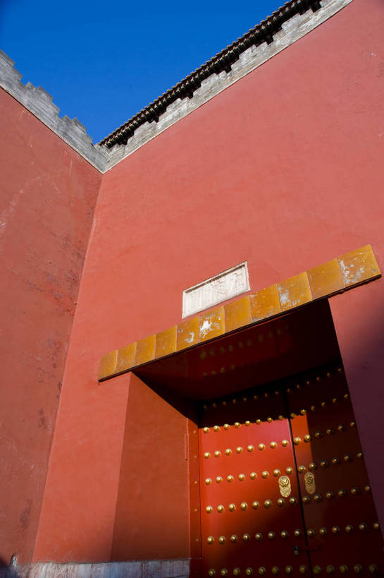 无人,摄影师,故宫,竖图,彩色,室外,白天,仰视,旅游,建筑,北京,中国,亚洲,古老,大门,墙,宏伟,古迹,文化,文物,古建筑,东方,墙壁,墙面,红色,蓝天,紫禁城,晴朗,晴天,权威,雄伟,文明,近景,摄像师,世界文化遗产,bj174