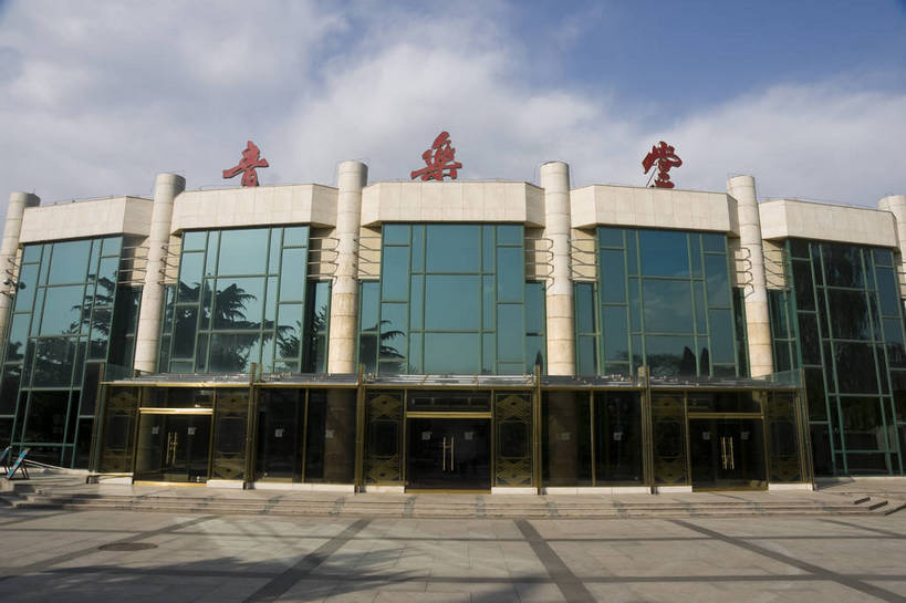 无人,摄影师,公园,横图,彩色,室外,白天,旅游,门,建筑,北京,中国,亚洲,首都,文化,东方,名胜,白云,风景,蓝天,阳光,晴天,宁静,安宁,文明,东亚,摄像师,中华人民共和国,北京市,京,北平,华北地区,中山公园,北京中山公园,旅行,中山音乐堂,bj174