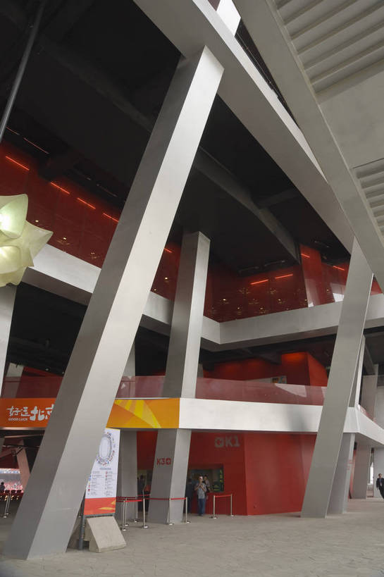 无人,摄影师,体育馆,竖图,彩色,室外,白天,锻炼,旅游,快乐,比赛,运动,竞争,城市,建筑,中国,亚洲,鸟巢,娱乐,现代化,风景,阳光,休闲,奥林匹克,奥运,晴天,体育运动,摄像师,奥运场馆,体育,健身,奥运会,奥林匹克运动,北京奥运会,标志性建筑,2008年北京奥运会,bj174