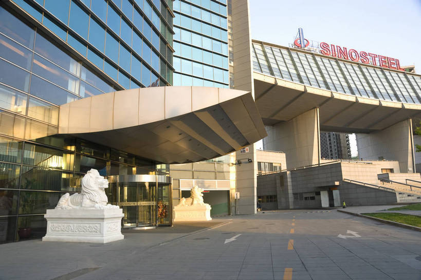 无人,摄影师,广场,横图,彩色,室外,白天,旅游,城市,大厦,建筑,写字楼,北京,中国,亚洲,壮观,楼群,门口,东方,现代化,风景,蓝天,安静,规划,经济,石像,雄伟,摄像师,发展,中关村,繁荣,气势,进步,发达,旅行,高层建筑,bj174