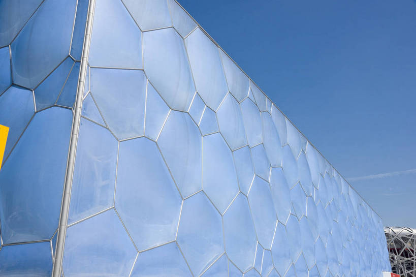 无人,摄影师,体育馆,横图,室外,特写,白天,锻炼,旅游,快乐,比赛,运动,竞争,城市,建筑,中国,亚洲,局部,壮观,娱乐,现代化,白云,风景,蓝天,阳光,休闲,奥林匹克,奥运,经济,晴天,雄伟,体育运动,近景,摄像师,奥运场馆,体育,健身,奥运会,奥林匹克运动,北京奥运会,水立方,标志性建筑,2008年北京奥运会,bj174