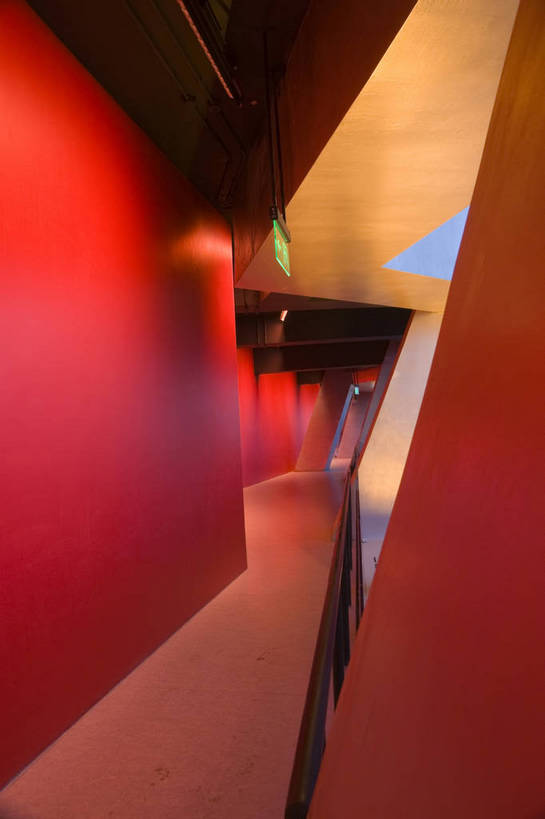 无人,摄影师,体育馆,竖图,彩色,室内,锻炼,旅游,快乐,比赛,运动,竞争,中国,亚洲,鸟巢,灯光,娱乐,现代化,红色,休闲,奥林匹克,奥运,经济,体育运动,摄像师,国家体育场,体育,健身,奥运会,奥林匹克运动,北京奥运会,2008年北京奥运会,bj174