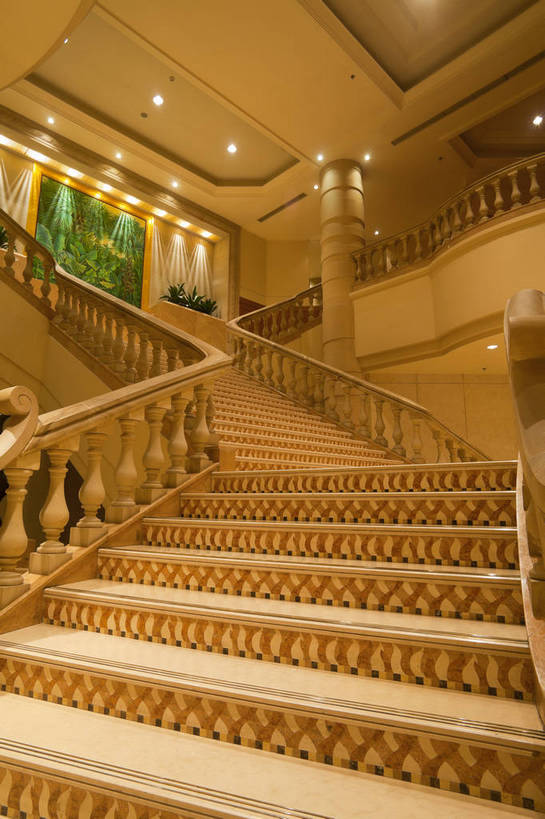 竖图,彩色,室内,白天,楼梯,城市,建筑,酒店,北京,中国,亚洲,图片,首都,豪华,现代,大厅,现代建筑,大堂,休闲,摄影,生活方式,环境,东亚,中华人民共和国,北京市,京,北平,华北地区,昌平区,昌平,北京龙城丽宫国际酒店,龙城丽宫国际酒店,bj174
