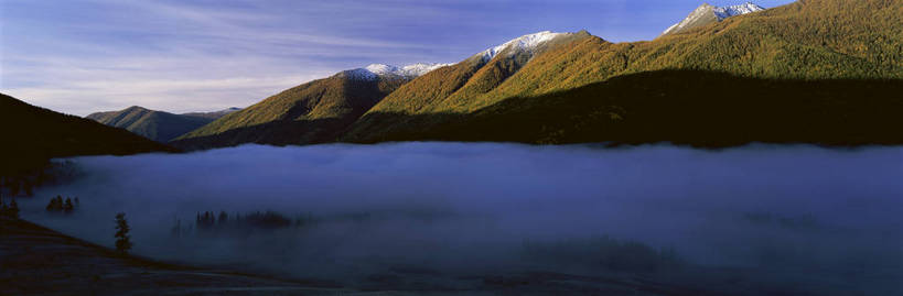 无人,横图,彩色,室外,白天,旅游,度假,湖,美景,名胜古迹,山,山脉,雾,标志建筑,地标,建筑,喀纳斯,中国,亚洲,遗迹,图片,古迹,文物,娱乐,建设,古建筑,风景,自然,湖水,群山,享受,休闲,远景,旅游胜地,放松,摄影,地理,缭绕,风光,宁静,自然风光,古文明,东亚,纯净,喀纳斯湖,新疆,阿勒泰地区,布尔津县,伊犁,中华人民共和国,新疆维吾尔自治区,西北地区,阿勒泰,阿勒泰市,伊犁哈萨克自治州,仙境,布尔津,哈巴河,哈巴河县,喀纳斯综合自然景观保护区,新,bj174