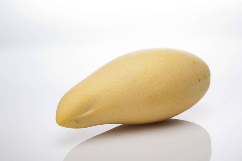 横图,彩色,室内,特写,抠图,白色背景,芒果,水果,中国,亚洲,完整,新鲜,光泽,图片,美味,食品,营养,食物,一个,黄色,摄影,无公害,东亚,健康食品,影棚拍摄,泰国芒果,bj174