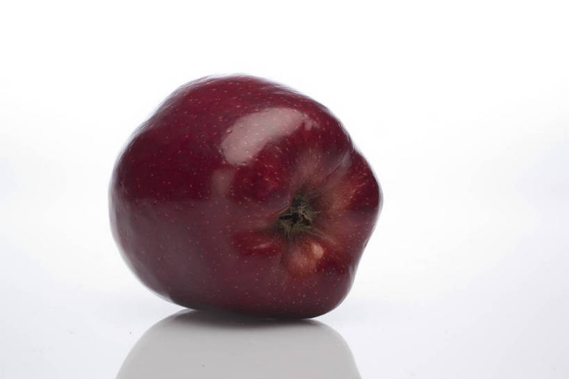 横图,彩色,室内,特写,抠图,白色背景,苹果,水果,中国,亚洲,完整,新鲜,光泽,图片,美味,食品,营养,蛇果,食物,一个,红色,红苹果,摄影,无公害,东亚,健康食品,影棚拍摄,bj174