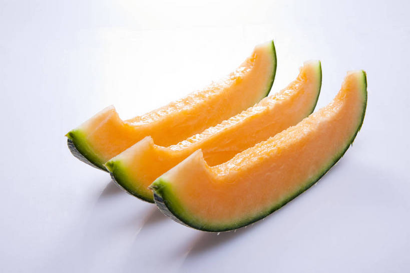 横图,彩色,室内,特写,抠图,白色背景,水果,中国,亚洲,许多,切片,新鲜,图片,哈密瓜,美味,食品,甜瓜,很多,内部,营养,食物,黄色,绿色,果肉,摄影,表皮,网纹瓜,甘瓜,无公害,东亚,健康食品,影棚拍摄,长香玉甜瓜,bj174