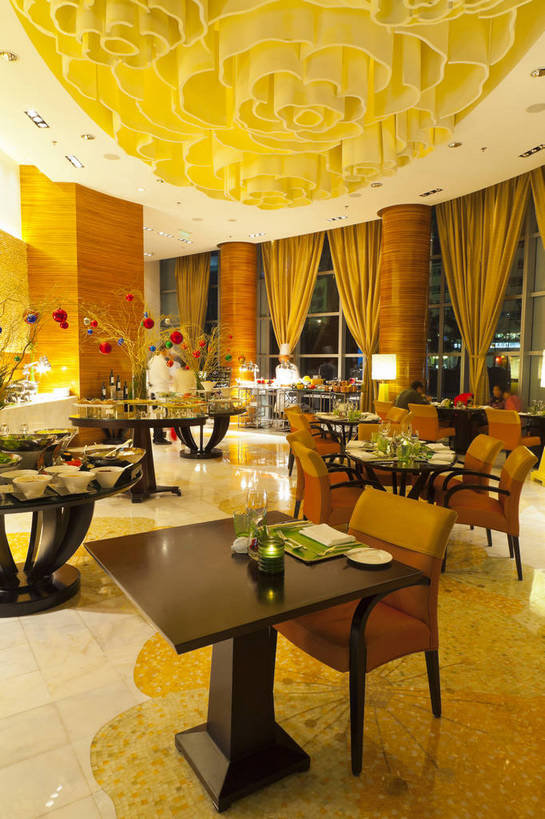 无人,餐厅,竖图,彩色,室内,白天,旅游,餐桌,建筑,酒店,餐具,椅子,北京,中国,图片,美味,食品,豪华,大厅,现代建筑,大堂,食物,摄影,环境,便利,舒适,文明,中国文化,自助餐厅,灯火辉煌,方便,旅行,餐馆,饭店,饭馆,bj174