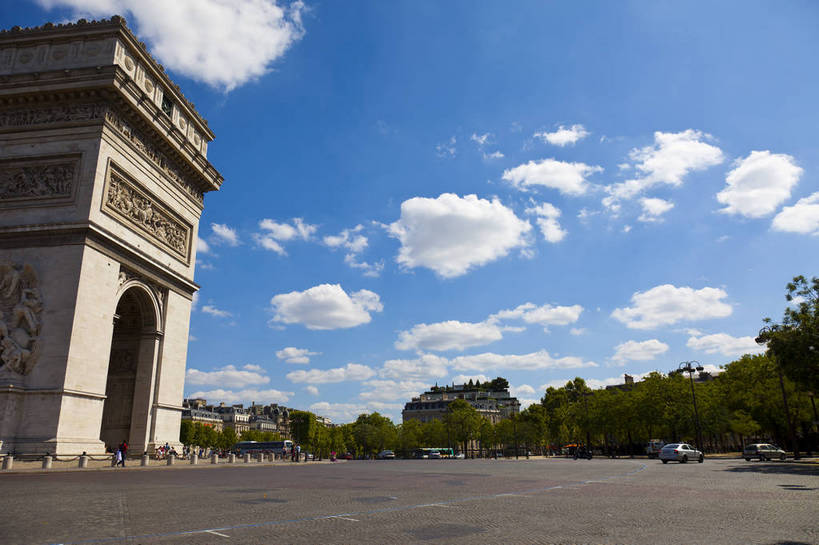 横图,彩色,室外,白天,旅游,名胜古迹,城市风光,城市,建筑,街道,法国,凯旋门,巴黎,游人,图片,景观,辉煌,现代建筑,天空,地标建筑,旅游胜地,摄影,经济,文明,发展,戴高乐广场,繁荣,香榭丽舍大街,旅行,bj174