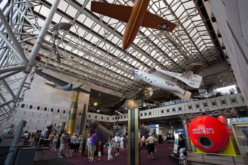 博物馆,横图,彩色,室内,特写,白天,旅游,火箭,航天,科技,建筑,华盛顿,美国,游客,科学,图片,辉煌,设备,航空,现代建筑,旅游胜地,摄影,文明,细节,发展,繁荣,航天器,国家航空航天博物馆,试验,旅行,bj174