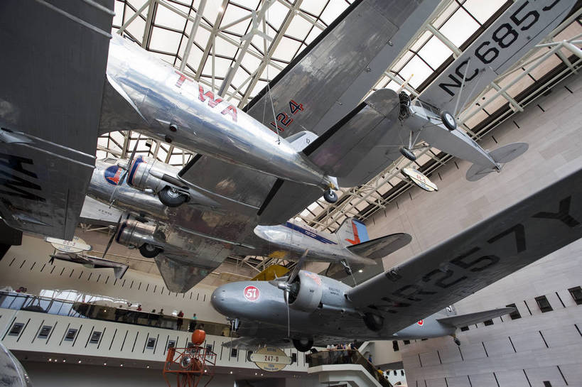 博物馆,横图,彩色,室内,特写,白天,旅游,航天,科技,飞机,建筑,华盛顿,美国,游客,科学,图片,辉煌,设备,航空,现代建筑,旅游胜地,摄影,文明,细节,发展,繁荣,国家航空航天博物馆,试验,旅行,bj174