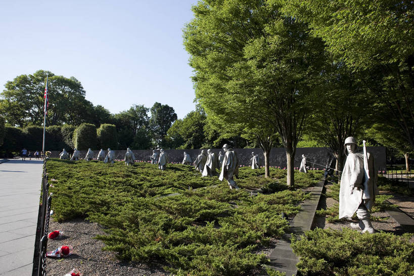 无人,公园,横图,彩色,室外,白天,旅游,度假,草坪,名胜古迹,树林,城市风光,标志建筑,城市,地标,建筑,雕塑,华盛顿,美国,遗迹,雕像,图片,纪念碑,辉煌,古迹,文物,娱乐,建设,古建筑,现代建筑,天空,绿地,享受,休闲,旅游胜地,放松,摄影,纪念,文明,古文明,发展,繁荣,朝鲜战争纪念碑,旅行,朝鲜战争,bj174