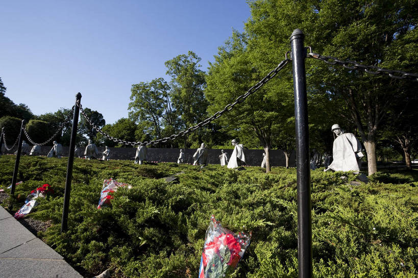 无人,公园,横图,彩色,室外,白天,旅游,度假,草坪,名胜古迹,树林,城市风光,标志建筑,城市,地标,建筑,雕塑,华盛顿,美国,遗迹,雕像,图片,纪念碑,辉煌,古迹,文物,娱乐,建设,古建筑,现代建筑,天空,绿地,享受,休闲,旅游胜地,放松,摄影,纪念,文明,古文明,发展,繁荣,朝鲜战争纪念碑,旅行,朝鲜战争,bj174