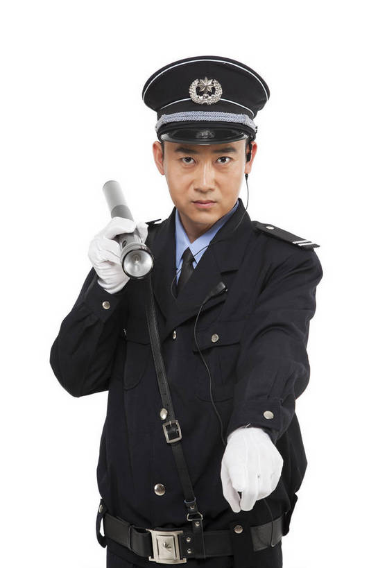 东方人,中年人,站,竖图,彩色,室内,白天,白色背景,正面,商务,时尚,智慧,安全,成功,职员,北京,中国,仅一个人,正装,工作,图片,职业装,现代,工人,职业,成熟,自信,摄影,青春,巡逻,手电筒,精明,保卫,聪明,男人,男性,年轻男性,亚洲人,中国人,年轻人,白领,保安,商人,上班族,员工,半身,影棚拍摄,愉快,匠人,劳动者,体力工,白领阶层,办公室职员,bj174