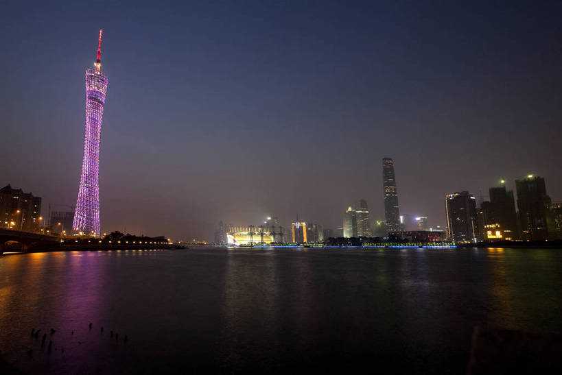 无人,横图,彩色,室外,旅游,度假,名胜古迹,标志建筑,城市,地标,建筑,夜景,广州,遗迹,图片,建筑群,古迹,文物,娱乐,建设,现代,古建筑,现代建筑,地标建筑,享受,休闲,灿烂,旅游胜地,放松,摄影,河畔,都市风光,文明,中国文化,古文明,珠江,灯火辉煌,繁荣,河,江,旅行,居住区,传统文化,bj174