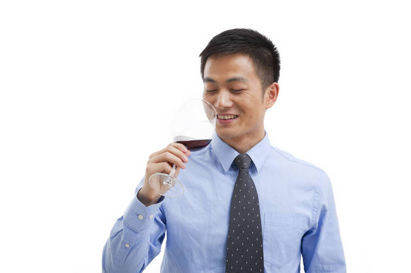 红酒,东方人,商务人士,商务男性,站,微笑,横图,彩色,室内,白天,抠图,白色背景,正面,衬衫,商务,时尚,成功,职员,上海,中国,仅一个人,套装,正装,图片,现代,酒杯,品尝,职业,成熟,自信,举杯,摄影,青春,商务装,工薪阶层,精明,男人,男性,年轻男性,亚洲人,中国人,年轻人,白领,商人,上班族,半身,影棚拍摄,衬衣,愉快,白领阶层,办公室职员,bj174