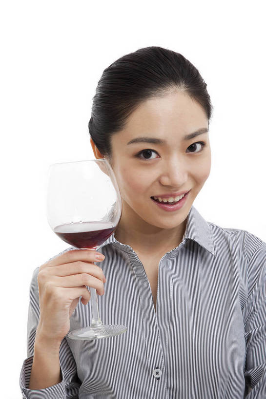 红酒,东方人,商务人士,商务女性,站,微笑,竖图,彩色,室内,白天,抠图,白色背景,正面,衬衫,商务,时尚,成功,上海,中国,仅一个人,套装,正装,图片,现代,酒杯,品尝,职业,成熟,活力,可爱,美女,自信,举杯,摄影,青春,优雅,商务装,工薪阶层,乐观,精明,年轻女性,女人,女性,亚洲人,中国人,年轻人,白领,上班族,半身,影棚拍摄,愉快,bj174
