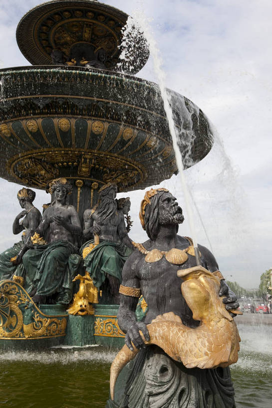 广场,竖图,彩色,室外,白天,旅游,度假,美景,名胜古迹,标志建筑,城市,道路,地标,建筑,街道,路,喷泉,公路,雕塑,法国,巴黎,遗迹,艺术,雕像,图片,景观,水池,建筑群,交通,古典,古迹,文物,娱乐,建设,古建筑,地标建筑,享受,休闲,旅游胜地,景色,放松,竖,摄影,文明,古文明,世界文化遗产,协和广场,马路,旅行,传统文化,bj174