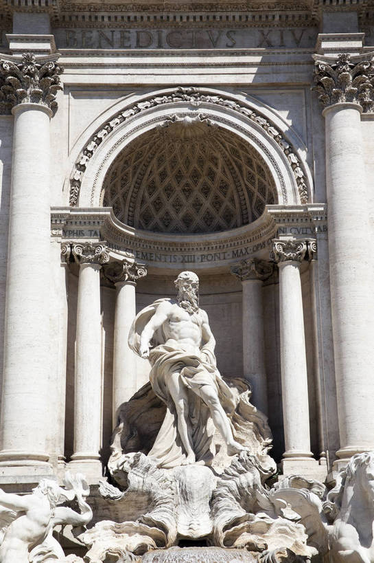 竖图,彩色,室外,白天,旅游,度假,名胜古迹,标志建筑,地标,建筑,喷泉,雕塑,意大利,罗马,遗迹,艺术,雕像,图片,古城,建筑群,古典,古迹,文物,娱乐,建设,古建筑,地标建筑,享受,休闲,旅游胜地,放松,竖,摄影,文明,古文明,世界文化遗产,许愿池,海神,波塞冬,旅行,传统文化,bj174