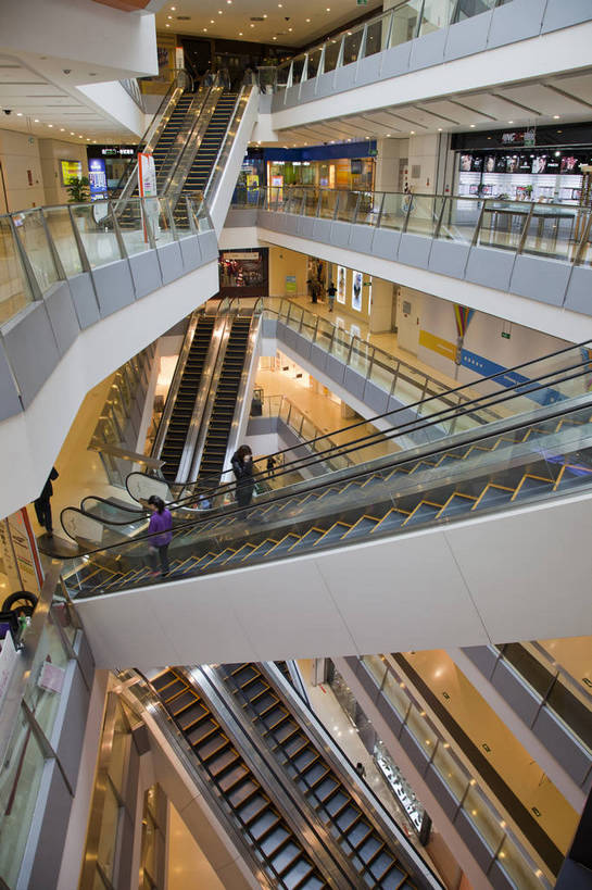 无人,商店,竖图,彩色,室内,白天,旅游,时尚,橱窗,建筑,商场,北京,中国,亚洲,图片,扶梯,首都,豪华,辉煌,现代建筑,竖,百货,摄影,经济,文明,中国文化,东亚,发展,海淀区,中关村,中华人民共和国,北京市,京,北平,华北地区,繁荣,购物中心,中关村大街,中关村广场购物中心,bj174