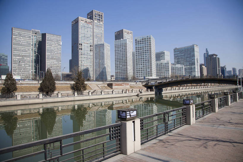 无人,公园,广场,横图,彩色,室外,特写,白天,旅游,商务,美景,道路,建筑,街道,路,公路,北京,中国,亚洲,图片,河岸,景观,交通,首都,辉煌,现代建筑,旅游胜地,商务楼,景色,金融,摄影,经济,文明,中国文化,贸易,东亚,发展,中华人民共和国,北京市,京,北平,华北地区,朝阳区,通州区,繁荣,河,马路,旅行,商业,北京CBD,北京商务中心区,中国北京大北窑,庆丰公园,建外SOHO,通惠河,bj174