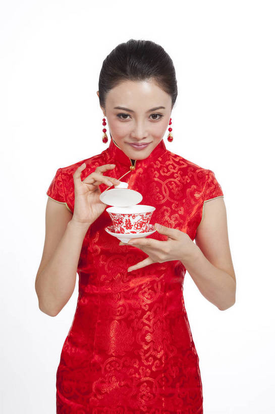 东方人,站,笑,竖图,彩色,室内,白天,抠图,白色背景,正面,民族服装,时尚,成功,北京,中国,仅一个人,旗袍,节日,庆祝,图片,古典,文化,传统,庆典,喜庆,成熟,可爱,美女,竖,自信,摄影,生活方式,纪念,青春,优雅,品茶,乐观,妖娆,年轻女性,女人,女性,亚洲人,中国人,年轻人,半身,影棚拍摄,礼服,愉快,bj174