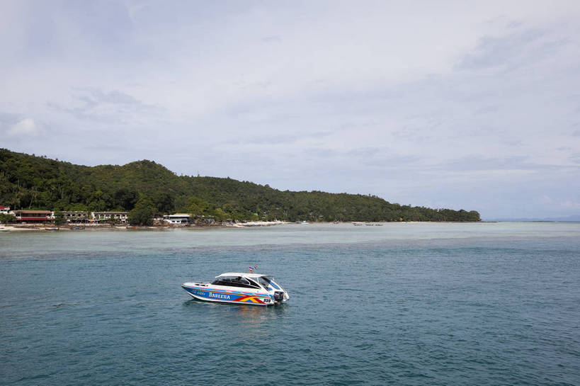 无人,横图,彩色,室外,白天,旅游,度假,美景,名胜古迹,标志建筑,地标,建筑,船,泰国,亚洲,遗迹,图片,海平面,古迹,文物,娱乐,建设,古建筑,普吉岛,游船,自然,海水,享受,休闲,旅游胜地,放松,摄影,东南亚,海滨,度假村,古文明,泰王国,皮皮岛,安达曼海,普吉,披披岛,海,海滩,旅行,bj174