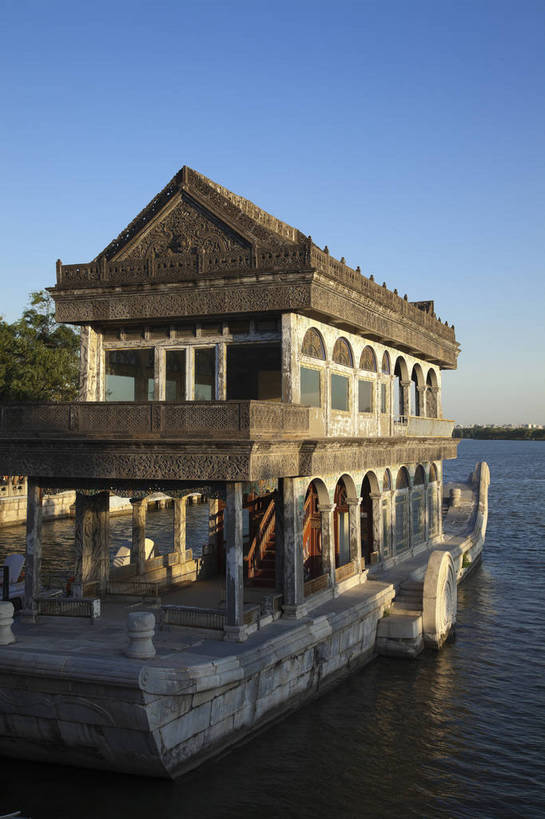 无人,颐和园,竖图,彩色,室外,白天,旅游,度假,湖,名胜古迹,船,北京,中国,图片,娱乐,享受,休闲,旅游胜地,放松,摄影,古代建筑,文明,昆明湖,古代文明,石舫,旅行,bj174