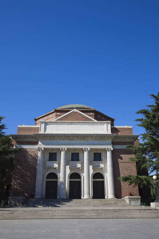 无人,学校,教学楼,竖图,彩色,室外,白天,旅游,度假,名胜古迹,标志建筑,地标,建筑,北京,中国,遗迹,图片,建筑群,古典,古迹,文物,娱乐,建设,古建筑,校园,享受,休闲,旅游胜地,放松,摄影,文明,中国文化,古文明,旅行,清华园,清华大学,bj174