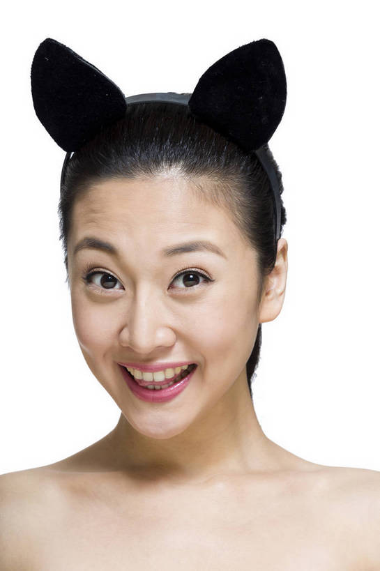 东方人,五官,脸,笑,竖图,彩色,室内,特写,白天,留白,抠图,白色背景,正面,美容,时尚,北京,中国,仅一个人,护肤,头饰,图片,休闲,表情,成熟,可爱,美女,自信,摄影,头像,生活方式,精致,青春,优雅,兔耳朵,肖像,乐观,年轻女性,女人,女性,亚洲人,中国人,年轻人,面部,影棚拍摄,愉快,bj174