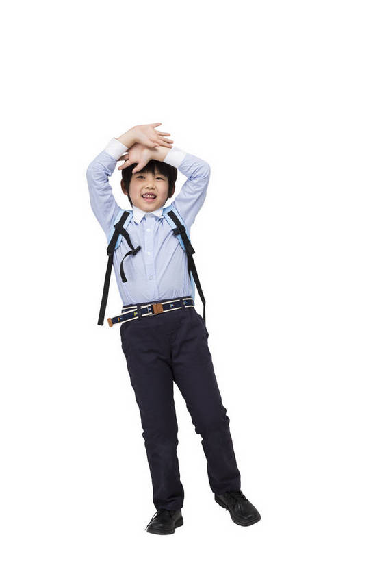 东方人,儿童,背,一个人,学生,站,走,竖图,彩色,室内,白天,留白,抠图,白色背景,正面,快乐,幸福,北京,中国,包,书包,图片,挥手,小孩,背包,背着,站着,放学,校服,放松,可爱,童年,童趣,摄影,成长,舞动,希望,手舞足蹈,好奇,挥舞,未来,乐观,背负,天真,男孩,男人,男性,亚洲人,中国人,孩子,站立,全身,影棚拍摄,高兴,双肩包,男生,小学生,bj174