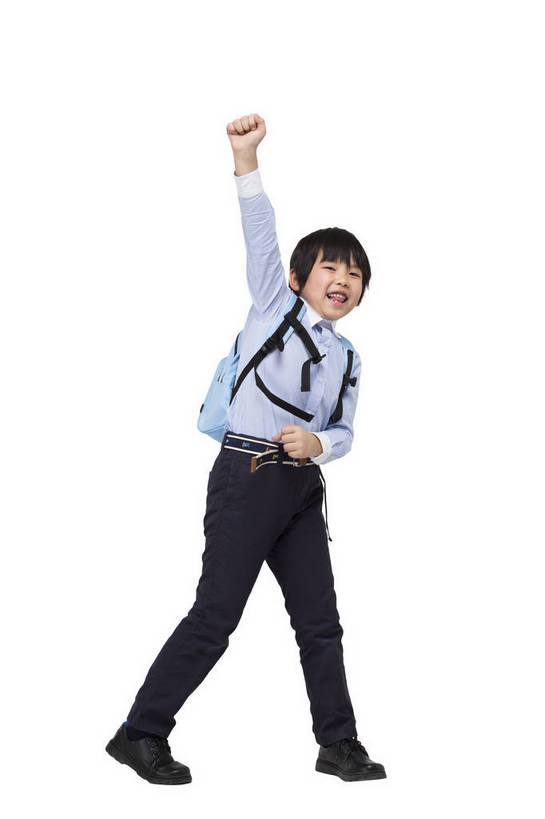 东方人,儿童,背,一个人,学生,站,走,竖图,彩色,室内,白天,留白,抠图,白色背景,侧面,快乐,幸福,北京,中国,包,书包,图片,挥手,小孩,背包,背着,站着,放学,校服,放松,可爱,童年,童趣,摄影,成长,舞动,希望,手舞足蹈,好奇,挥舞,未来,乐观,背负,天真,男孩,男人,男性,亚洲人,中国人,孩子,站立,全身,影棚拍摄,高兴,双肩包,男生,小学生,bj174