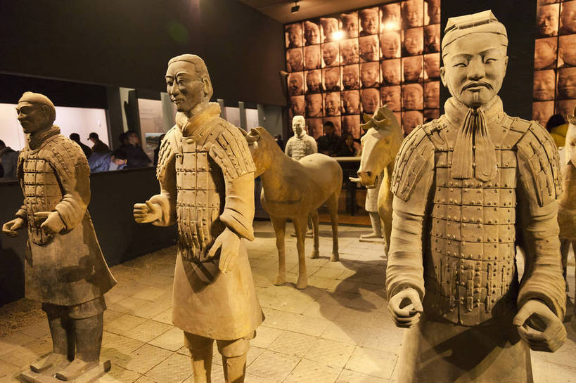 无人,博物馆,横图,彩色,室内,特写,白天,旅游,度假,雕塑,兵马俑,西安,中国,亚洲,士兵,风俗,雕像,图片,古典,文化,文物,娱乐,传统,工艺品,享受,休闲,旅游胜地,放松,精神,摄影,古董,战士,古物,文明,中国文化,古玩,东亚,陕西,陕西省,湖北,西安市,中华人民共和国,省会,西北地区,陕,古代文明,制度,旅行,陕西历史博物馆,雁塔区,陕西省博物馆,bj174