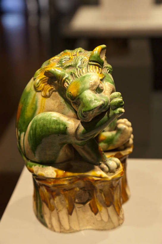 无人,博物馆,竖图,彩色,室内,特写,白天,旅游,度假,西安,中国,亚洲,风俗,图片,古典,文化,文物,娱乐,传统,工艺品,享受,休闲,旅游胜地,放松,精神,摄影,古董,古物,文明,中国文化,古玩,唐三彩,东亚,陕西,陕西省,湖北,西安市,中华人民共和国,省会,西北地区,陕,古代文明,制度,旅行,陕西历史博物馆,雁塔区,陕西省博物馆,bj174