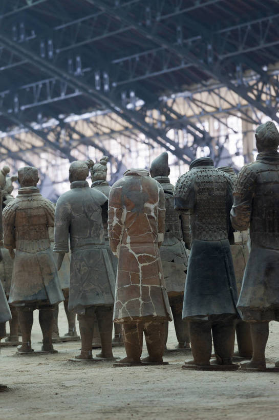 无人,竖图,彩色,室内,特写,白天,旅游,度假,雕塑,兵马俑,西安,中国,士兵,风俗,雕像,图片,古典,文化,文物,娱乐,传统,工艺品,享受,休闲,旅游胜地,放松,精神,摄影,古董,战士,古物,文明,中国文化,古玩,陕西,秦始皇兵马俑,古代文明,制度,旅行,bj174