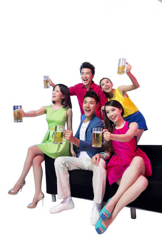 啤酒,东方人,伙伴,朋友,坐,笑,竖图,彩色,室内,白天,留白,抠图,白色背景,侧面,裙子,时尚,快乐,兴奋,友谊,幸福,合作,团队,北京,中国,五个人,连衣裙,图片,许多人,休闲装,干杯,一群人,休闲,放松,活力,狂欢,美女,自信,唱歌,摄影,生活方式,青春,同伴,动感,乐观,饮酒,友情,男人,男性,年轻男性,年轻女性,女人,女性,亚洲人,中国人,年轻人,全身,影棚拍摄,愉快,bj174