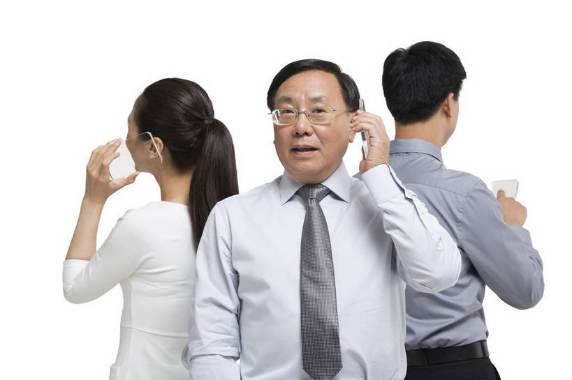 东方人,中年人,三个人,伙伴,科学家,站,打电话,横图,彩色,室内,白天,留白,抠图,白色背景,正面,时尚,合作,团队,信心,显示器,技术,高科技,科技,手机,北京,中国,正装,工作,科学,屏幕,图片,显示屏,现代,背面,背靠背,美女,自信,摄影,生活方式,科学技术,未来,科研人员,工作装,成就,研究者,液晶显示器,梦想,输出设备,科学研究者,团结,友情,男人,男性,年轻男性,年轻女性,女人,女性,中国人,年轻人,科学工作者,半身,影棚拍摄,愉快,bj174