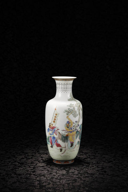 竖图,彩色,室内,白天,绘画,静物,北京,中国,风俗,彩绘,瓷器,瓶,图片,陶瓷,艺术品,古典,文化,文物,传统,瓶子,工艺品,精神,摄影,古董,珍贵,陶艺,黑背景,古物,文明,中国文化,珍藏,精美,古玩,彩釉,古代文明,制度,画画,影棚拍摄,保藏,收藏,传统文化,粉彩,粉彩瓷,bj174