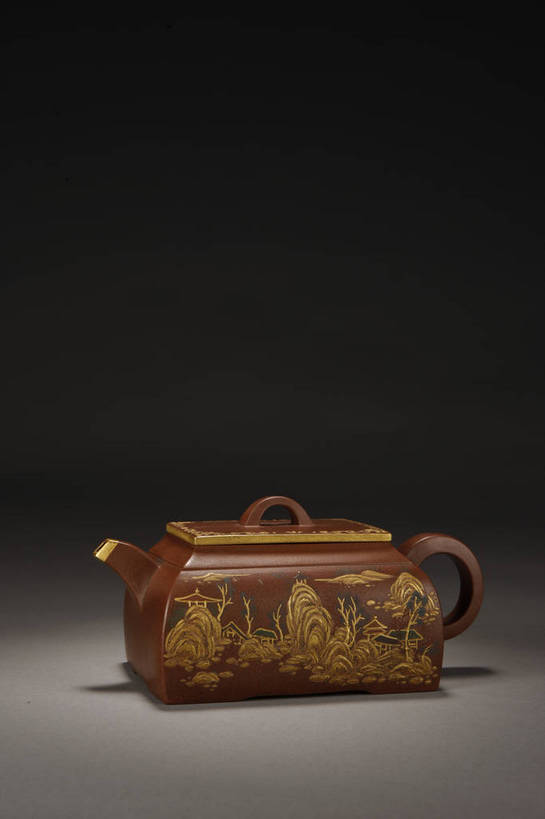 竖图,彩色,室内,白天,静物,北京,中国,风俗,壶,图片,艺术品,古典,文化,文物,传统,水壶,茶壶,容器,工艺品,精神,摄影,紫砂壶,古董,珍贵,黑背景,古物,文明,中国文化,珍藏,精美,古玩,紫砂,古代文明,制度,影棚拍摄,保藏,收藏,传统文化,bj174