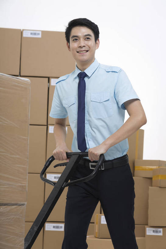东方人,成年人,一个人,站,推,竖图,彩色,室内,白天,留白,抠图,白色背景,工作服,制服,满意,幸福,骄傲,安全,信心,科技,北京,中国,亚洲,许多,检查,工作,图片,纸箱,防护,很多,年轻,仓库,黄种人,现代,货物,行业,职业,健康,活力,自信,工业,管理员,摄影,堆放,储藏,保护,存储,厂房,效率,储存,保险,专业,检验,单人,流转,管理人员,东亚,物流,保全,周全,安稳,安定,可靠,乐观,搜检,责任,产业,单独,查察,查抄,检察,审查,管理,平安,认真,男人,男性,年轻男性,亚洲人,中国人,年轻人,半身,影棚拍摄,商业,贮存,仓库管理员,库管,bj174
